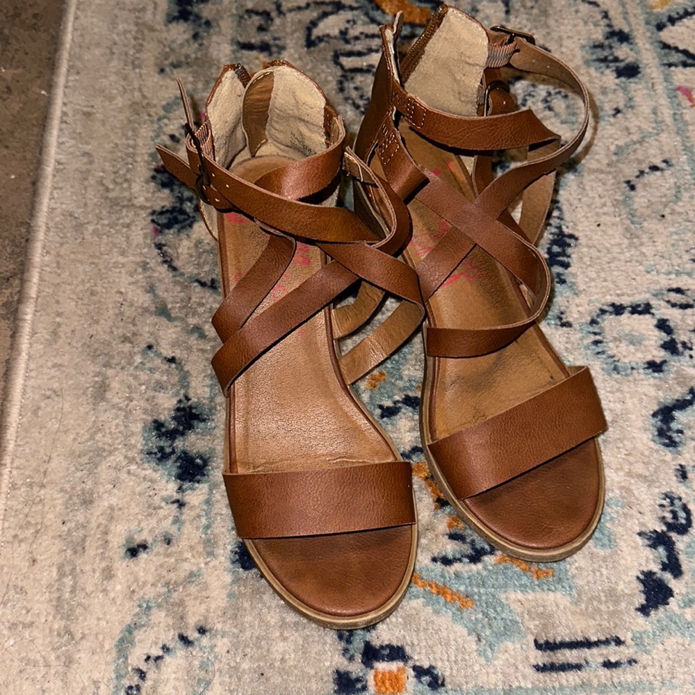 Jelly pop one 1-2 in heel sandals